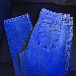 DKNY Stretch Blue Jeans s10